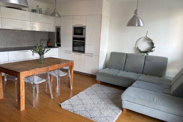 Predaj bytu 3-izbový 86 m², Nademlejnská, Praha Predaj bytu 3-izbový 86 m², Nademlejnská, Praha