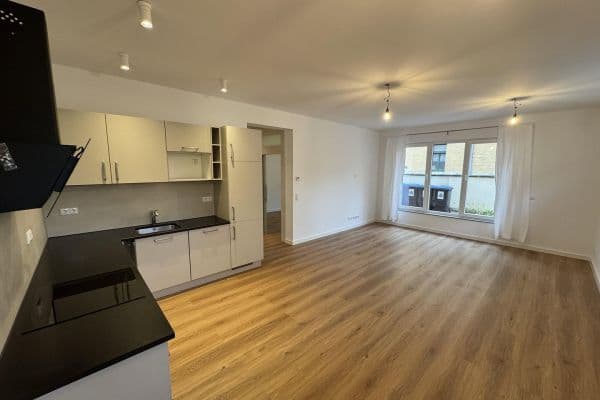 Prenájom bytu 2-izbový 55 m², Seumestraße 35, Dresden, Sasko Prenájom bytu 2-izbový 55 m², Seumestraße 35, Dresden, Sasko