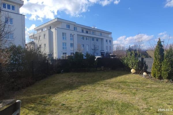 Prenájom bytu 2-izbový 68 m², An der Lindenallee 24, Frankfurt am Main, Hesensko Prenájom bytu 2-izbový 68 m², An der Lindenallee 24, Frankfurt am Main, Hesensko