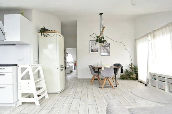 Prenájom bytu 3-izbový 71 m², Stuttgart-Plieningen, Bádensko-Wurttembersko Prenájom bytu 3-izbový 71 m², Stuttgart-Plieningen, Bádensko-Wurttembersko