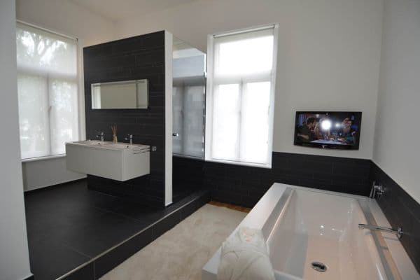 Prenájom bytu 3-izbový 100 m², Bad Honnef Prenájom bytu 3-izbový 100 m², Bad Honnef