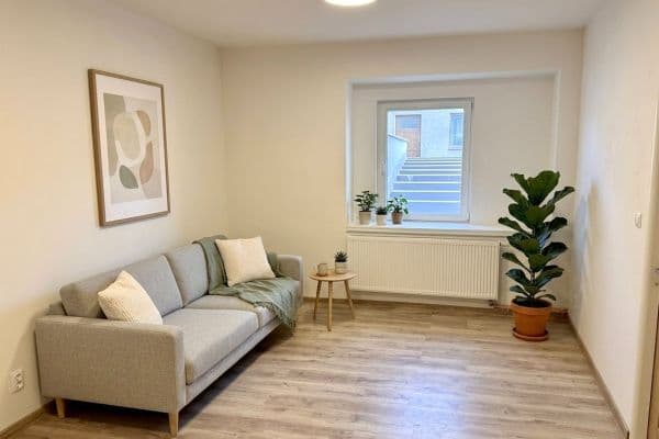 Predaj bytu 2-izbový 59 m², Svinařovská, Smečno Predaj bytu 2-izbový 59 m², Svinařovská, Smečno