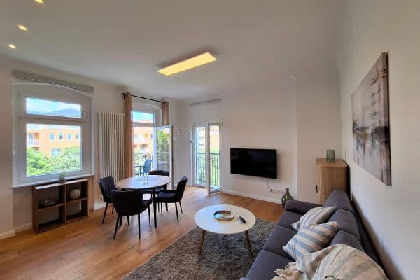 Prenájom bytu 2-izbový 55 m², Pascalstr. 4, Berlin, Berlín Prenájom bytu 2-izbový 55 m², Pascalstr. 4, Berlin, Berlín