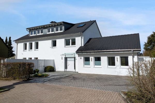 Predaj domu 390 m², pozemek 1.375 m², Humboldtstraße 12, Halver Predaj domu 390 m², pozemek 1.375 m², Humboldtstraße 12, Halver
