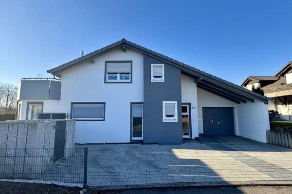 Predaj domu 234 m², pozemek 573 m², Weilheim Teck Predaj domu 234 m², pozemek 573 m², Weilheim Teck