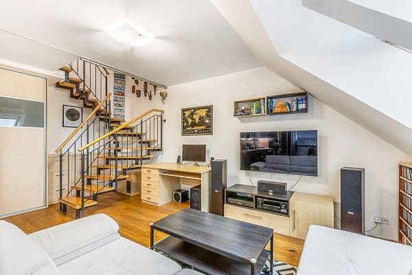 Predaj bytu 3-izbový 86 m², Starochodovská, Praha Predaj bytu 3-izbový 86 m², Starochodovská, Praha