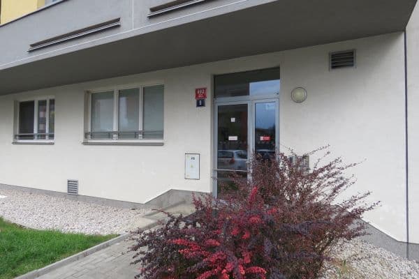 Predaj bytu 3-izbový 87 m², Sazovická, Praha Predaj bytu 3-izbový 87 m², Sazovická, Praha