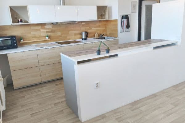 Prenájom bytu 3-izbový 65 m², Nad Lesním divadlem, Praha Prenájom bytu 3-izbový 65 m², Nad Lesním divadlem, Praha