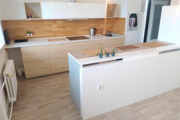 Prenájom bytu 3-izbový 65 m², Nad Lesním divadlem, Praha Prenájom bytu 3-izbový 65 m², Nad Lesním divadlem, Praha