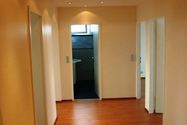 Predaj bytu 3-izbový 90 m², Frankfurt am Main, Hesensko Predaj bytu 3-izbový 90 m², Frankfurt am Main, Hesensko