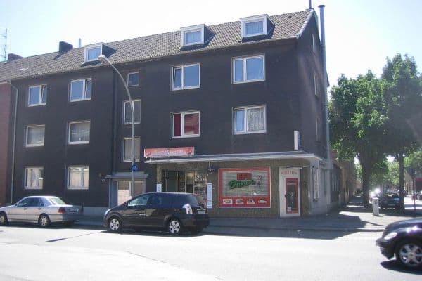 Prenájom bytu 4-izbový 100 m², Gartsträucherstr.113, Duisburg, Severné Porýnie - Westfálsko Prenájom bytu 4-izbový 100 m², Gartsträucherstr.113, Duisburg, Severné Porýnie - Westfálsko