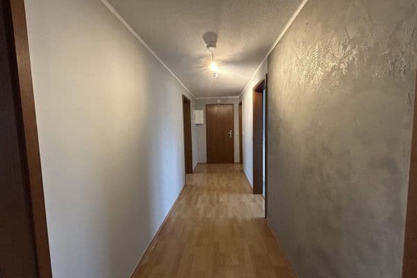 Prenájom bytu 3-izbový 65 m², Velbert Prenájom bytu 3-izbový 65 m², Velbert