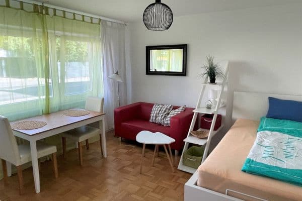 Prenájom bytu 1-izbový 22 m², Stuttgart, Bádensko-Wurttembersko Prenájom bytu 1-izbový 22 m², Stuttgart, Bádensko-Wurttembersko