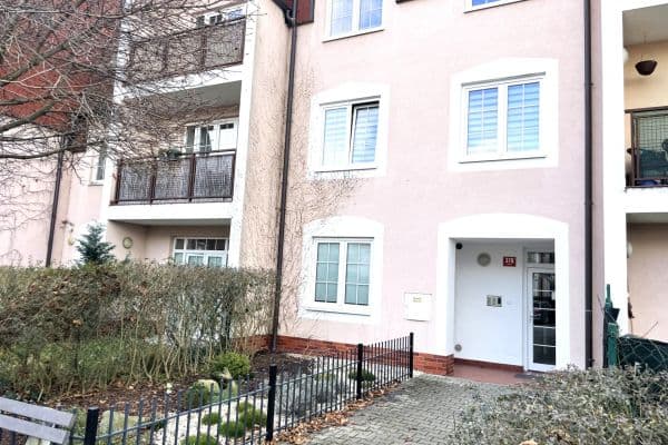 Predaj bytu 1-izbový 45 m², Ve Stromkách, Vestec Predaj bytu 1-izbový 45 m², Ve Stromkách, Vestec