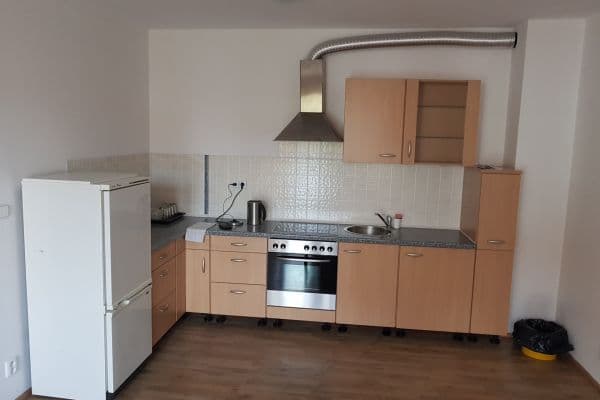 Prenájom bytu 2-izbový 42 m², Klapkova, Praha Prenájom bytu 2-izbový 42 m², Klapkova, Praha