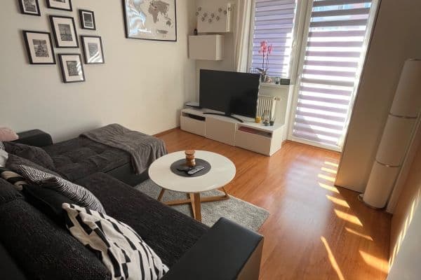 Prenájom bytu 2-izbový 45 m², U Kasáren, Mladá Boleslav, Středočeský kraj Prenájom bytu 2-izbový 45 m², U Kasáren, Mladá Boleslav, Středočeský kraj