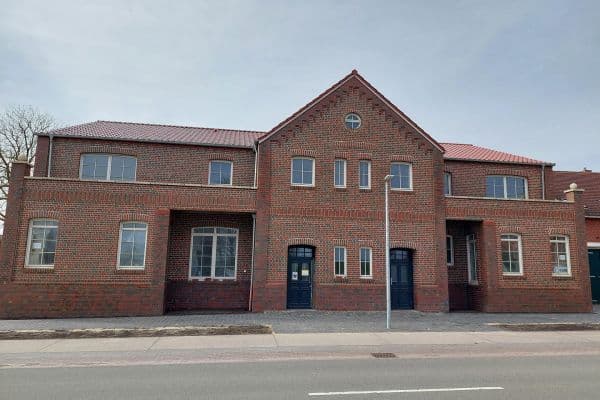 Prenájom bytu 3-izbový 89 m², Molkereistr. 13, Jemgum, Dolné Sasko Prenájom bytu 3-izbový 89 m², Molkereistr. 13, Jemgum, Dolné Sasko