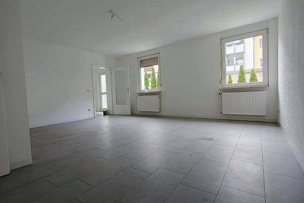 Prenájom bytu 3-izbový 88 m², Karlsruhe, Bádensko-Wurttembersko Prenájom bytu 3-izbový 88 m², Karlsruhe, Bádensko-Wurttembersko