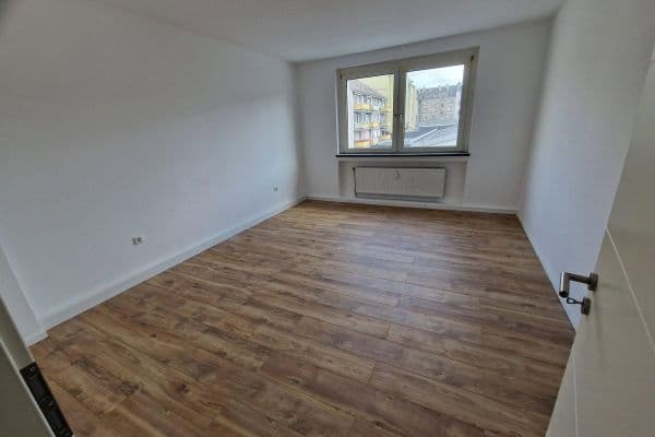 Prenájom bytu 3-izbový 100 m², Rheinische Straße 149, Dortmund, Severné Porýnie - Westfálsko Prenájom bytu 3-izbový 100 m², Rheinische Straße 149, Dortmund, Severné Porýnie - Westfálsko