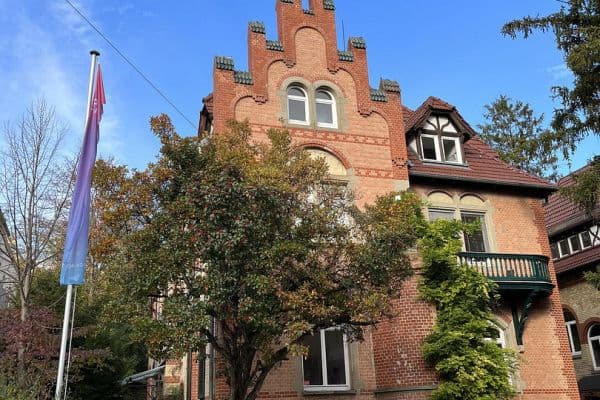 Prenájom kancelárie 20 m², Stuttgart, Bádensko-Wurttembersko Prenájom kancelárie 20 m², Stuttgart, Bádensko-Wurttembersko