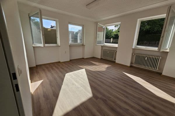 Prenájom bytu 1-izbový 31 m², Marienstraße 35, Furth im Wald, Bavorsko Prenájom bytu 1-izbový 31 m², Marienstraße 35, Furth im Wald, Bavorsko