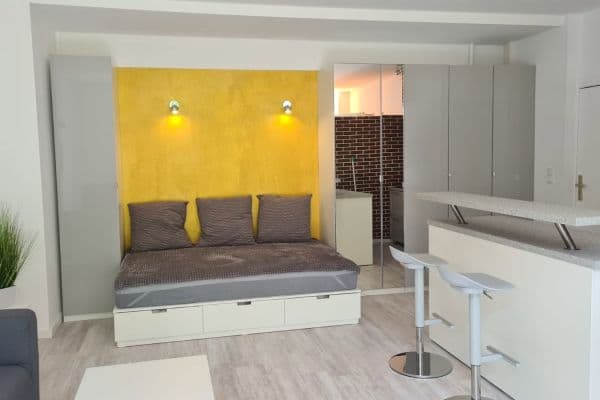 Prenájom bytu 1-izbový 35 m², Fredericiastrass 3, Berlin, Berlín Prenájom bytu 1-izbový 35 m², Fredericiastrass 3, Berlin, Berlín