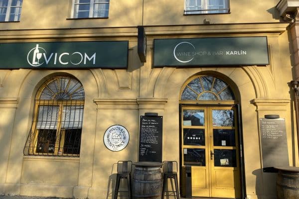 Prenájom nebytového priestoru 85 m², Karlínské náměstí, Praha Prenájom nebytového priestoru 85 m², Karlínské náměstí, Praha