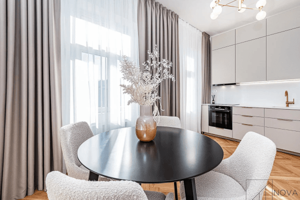 Prenájom bytu 2-izbový 53 m², Chodská, Prague Prenájom bytu 2-izbový 53 m², Chodská, Prague