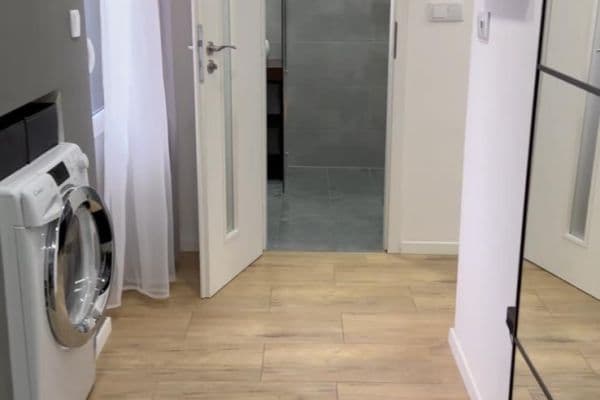 Prenájom bytu 2-izbový 50 m², Vorlova, Beroun Prenájom bytu 2-izbový 50 m², Vorlova, Beroun