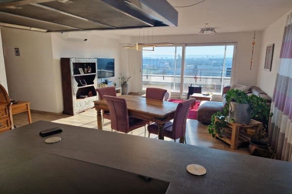 Predaj bytu 3-izbový 107 m², Hemmingen Predaj bytu 3-izbový 107 m², Hemmingen