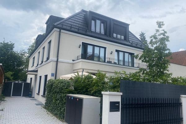 Predaj domu 165 m², pozemek 175 m², München, Bavorsko Predaj domu 165 m², pozemek 175 m², München, Bavorsko