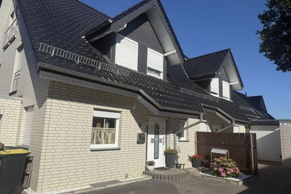 Predaj domu 138 m², pozemek 3 m², am Niggen Hoff 9, Bielefeld-Dalbke Predaj domu 138 m², pozemek 3 m², am Niggen Hoff 9, Bielefeld-Dalbke