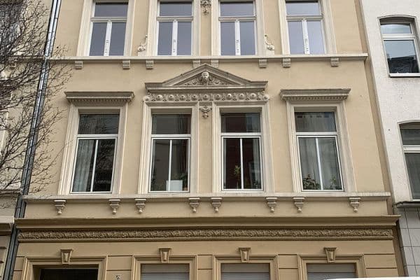 Prenájom bytu 4-izbový 112 m², Trimbornstrasse 11, Köln Prenájom bytu 4-izbový 112 m², Trimbornstrasse 11, Köln