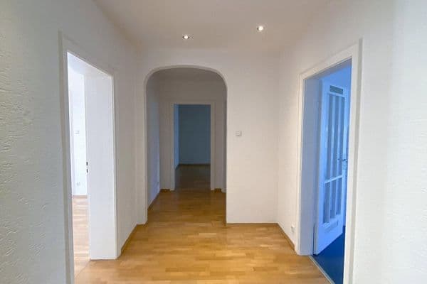 Prenájom bytu 4-izbový 120 m², Koblenz Prenájom bytu 4-izbový 120 m², Koblenz