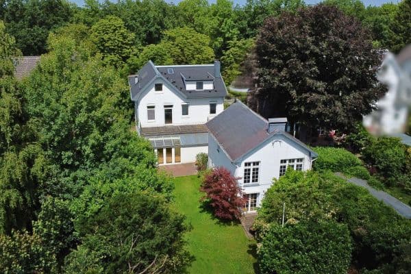 Predaj domu 427 m², pozemek 1.509 m², Hamburg, Hamburg Predaj domu 427 m², pozemek 1.509 m², Hamburg, Hamburg