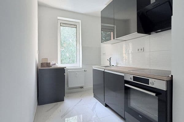 Prenájom bytu 2-izbový 47 m², Werner Seelenbinder Straße 35, Apolda Prenájom bytu 2-izbový 47 m², Werner Seelenbinder Straße 35, Apolda