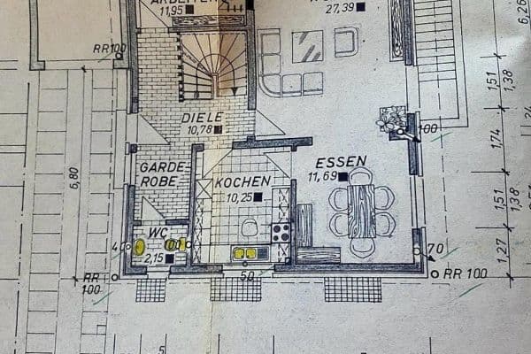 Predaj domu 138 m², pozemek 378 m², Friedhofstraße 24, Nettetal Predaj domu 138 m², pozemek 378 m², Friedhofstraße 24, Nettetal