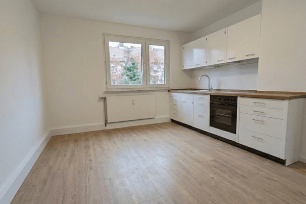 Prenájom bytu 3-izbový 62 m², Frankfurt Prenájom bytu 3-izbový 62 m², Frankfurt