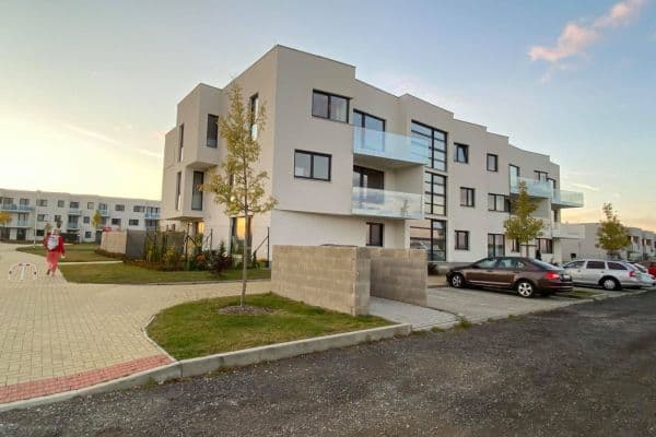 Prenájom bytu 1-izbový 32 m², U Konečné, Praha Prenájom bytu 1-izbový 32 m², U Konečné, Praha