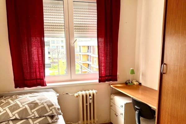 Prenájom bytu 1-izbový 12 m², Vrbenského, Praha Prenájom bytu 1-izbový 12 m², Vrbenského, Praha
