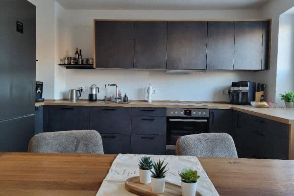 Predaj bytu 3-izbový 82 m², Burgkirchen, Bavorsko Predaj bytu 3-izbový 82 m², Burgkirchen, Bavorsko