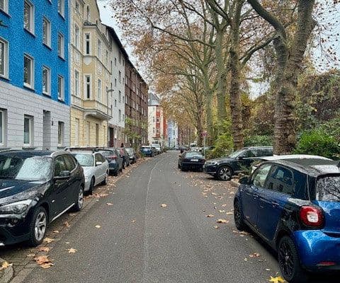 Prenájom bytu 1-izbový 32 m², Burghofstr. 52, Düsseldorf Prenájom bytu 1-izbový 32 m², Burghofstr. 52, Düsseldorf