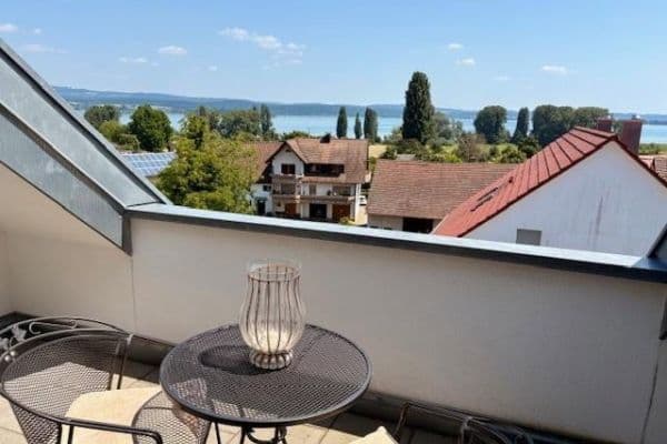 Predaj domu 148 m², pozemek 178 m², Hauptstr. 8e, Gaienhofen-Gundholzen Predaj domu 148 m², pozemek 178 m², Hauptstr. 8e, Gaienhofen-Gundholzen