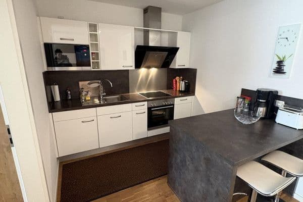 Prenájom bytu 2-izbový 56 m², Hanfelder Straße 7a, Gauting OT-Oberbrunn, Bavorsko Prenájom bytu 2-izbový 56 m², Hanfelder Straße 7a, Gauting OT-Oberbrunn, Bavorsko