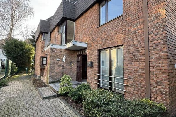 Prenájom bytu 3-izbový 109 m², Drosselweg 47, Bergisch Gladbach Prenájom bytu 3-izbový 109 m², Drosselweg 47, Bergisch Gladbach