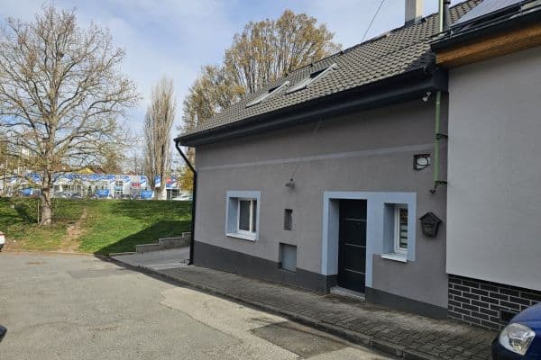 Predaj domu 120 m², pozemek 100 m², Soběslavova, Kladno Predaj domu 120 m², pozemek 100 m², Soběslavova, Kladno