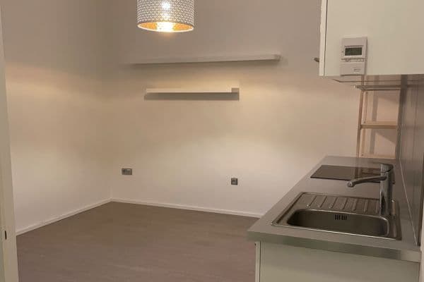 Prenájom bytu 2-izbový 34 m², Zahradnická, Brno Prenájom bytu 2-izbový 34 m², Zahradnická, Brno