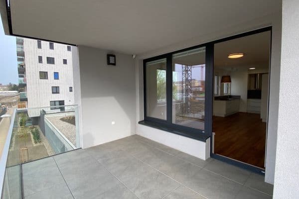 Prenájom bytu 2-izbový 52 m², Pod Harfou, Praha Prenájom bytu 2-izbový 52 m², Pod Harfou, Praha