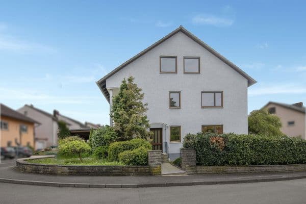 Predaj domu 234 m², pozemek 384 m², Kleinrinderfeld Predaj domu 234 m², pozemek 384 m², Kleinrinderfeld