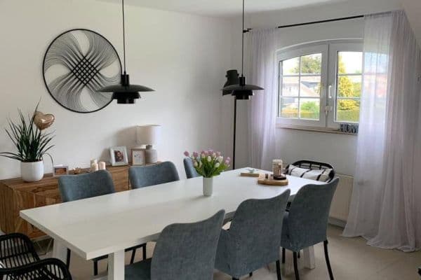 Prenájom bytu 4-izbový 140 m², Pulheim Prenájom bytu 4-izbový 140 m², Pulheim